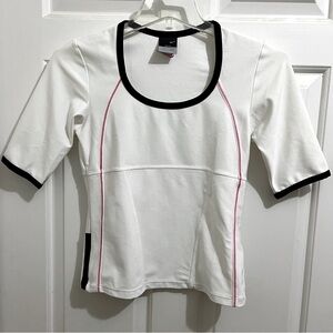 NIKE DRI-FIT WHITE SPORTS SHIRT TOP sz Women XS(0-2) short sleeve cropped fitted
